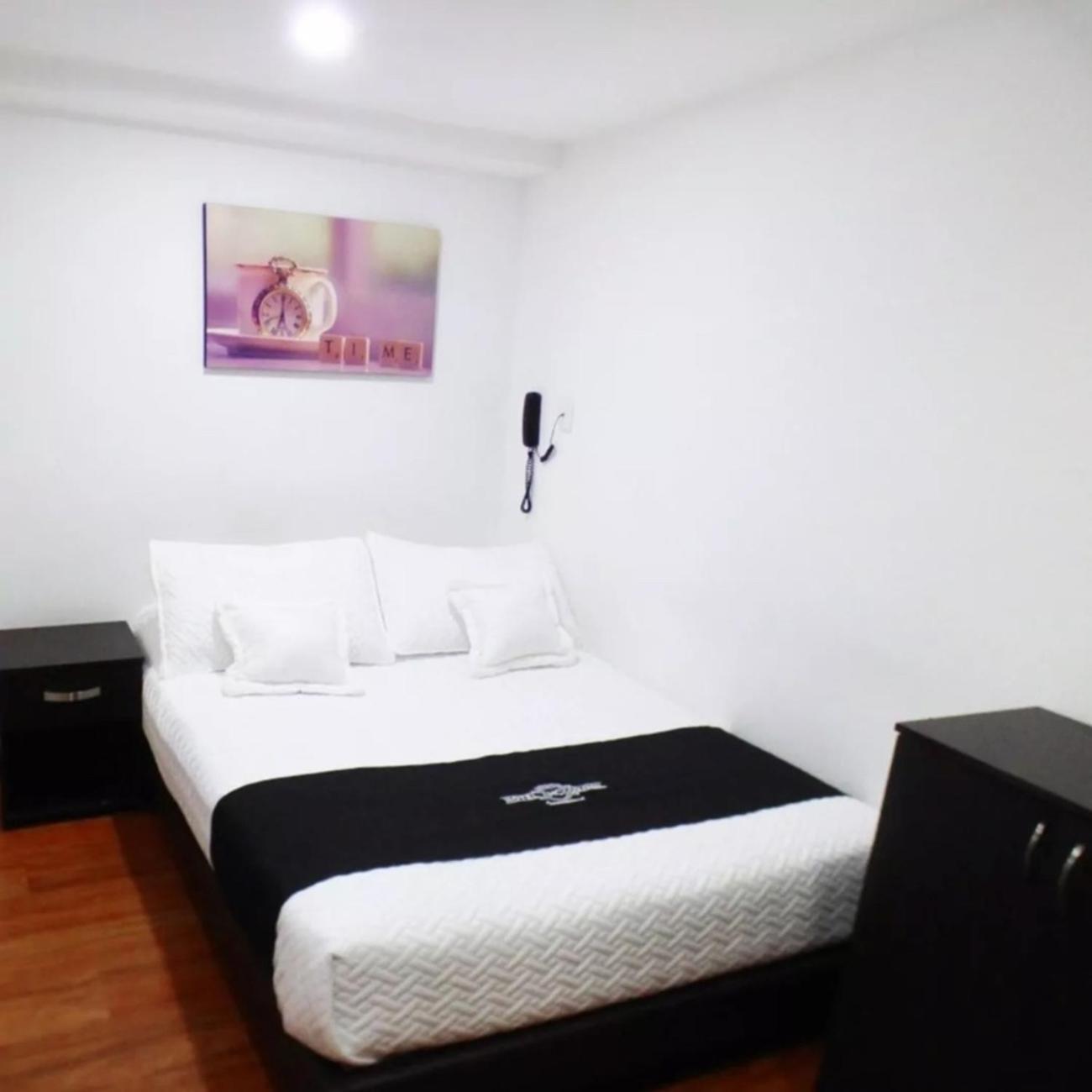 Hotel Colonial Internacional Богота Екстериор снимка